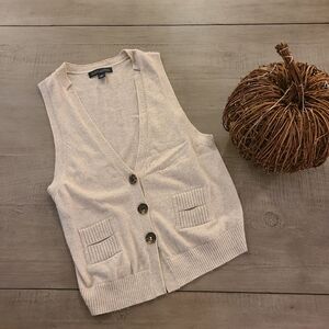 Banana Republic Cream Button-Up Vest
